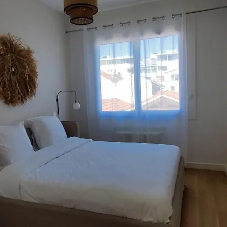 160 M With Pool Garden Terrace And Wifi Casa de Férias
