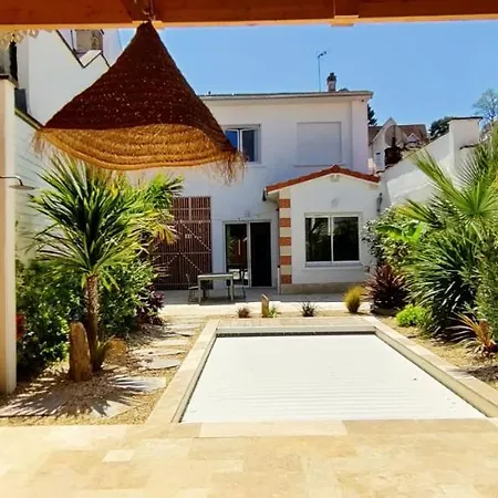 Casa de Férias 160 M With Pool Garden Terrace And Wifi *